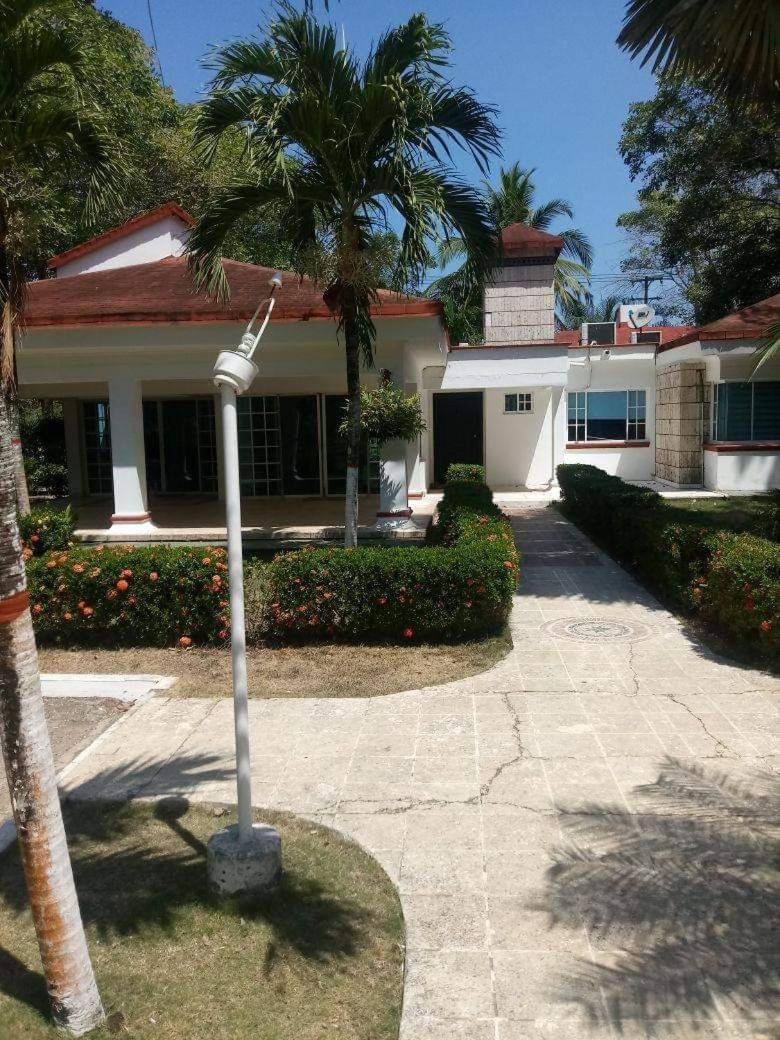 # 14 - Bayunca Cartagena